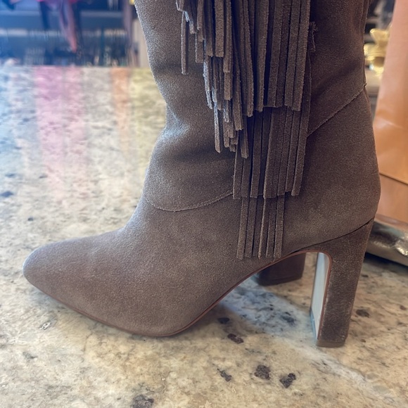 Super cute boots - Picture 5 of 7